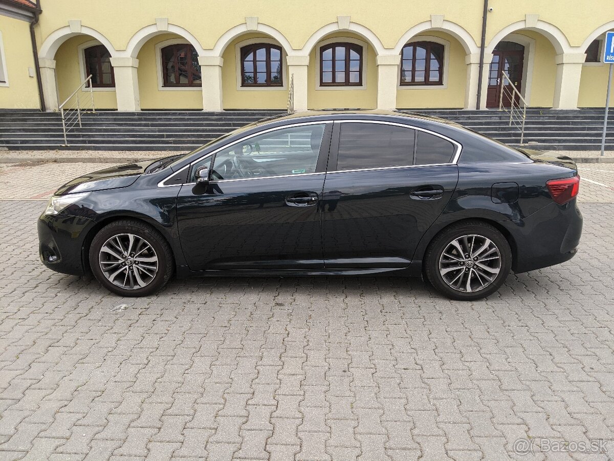 Toyota Avensis 1.8 Valvematic - 4