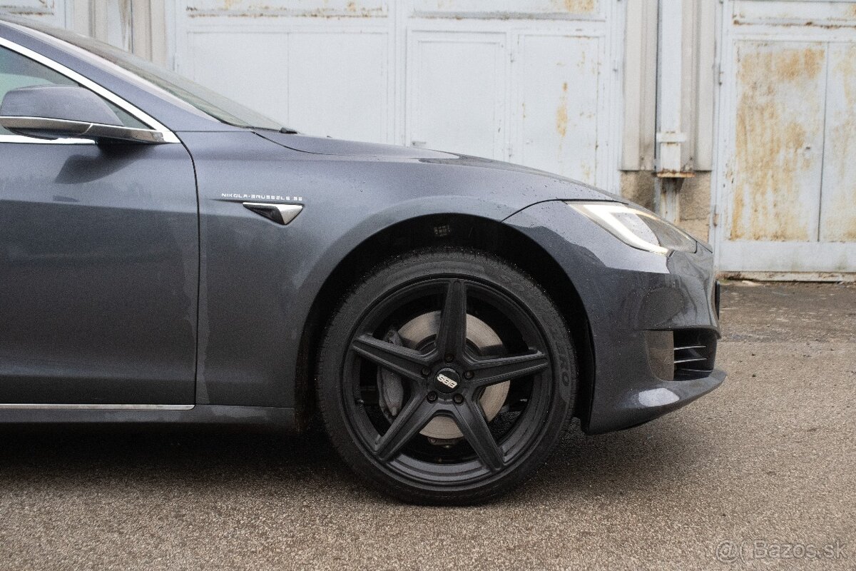 Tesla Model S 90 D, 386kW (2017) - 4