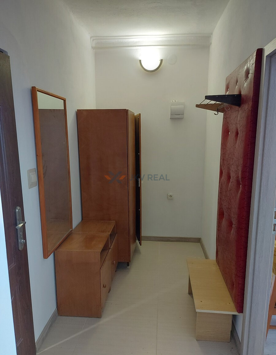 Prenájom 1,5 izbového bytu v RD - 4