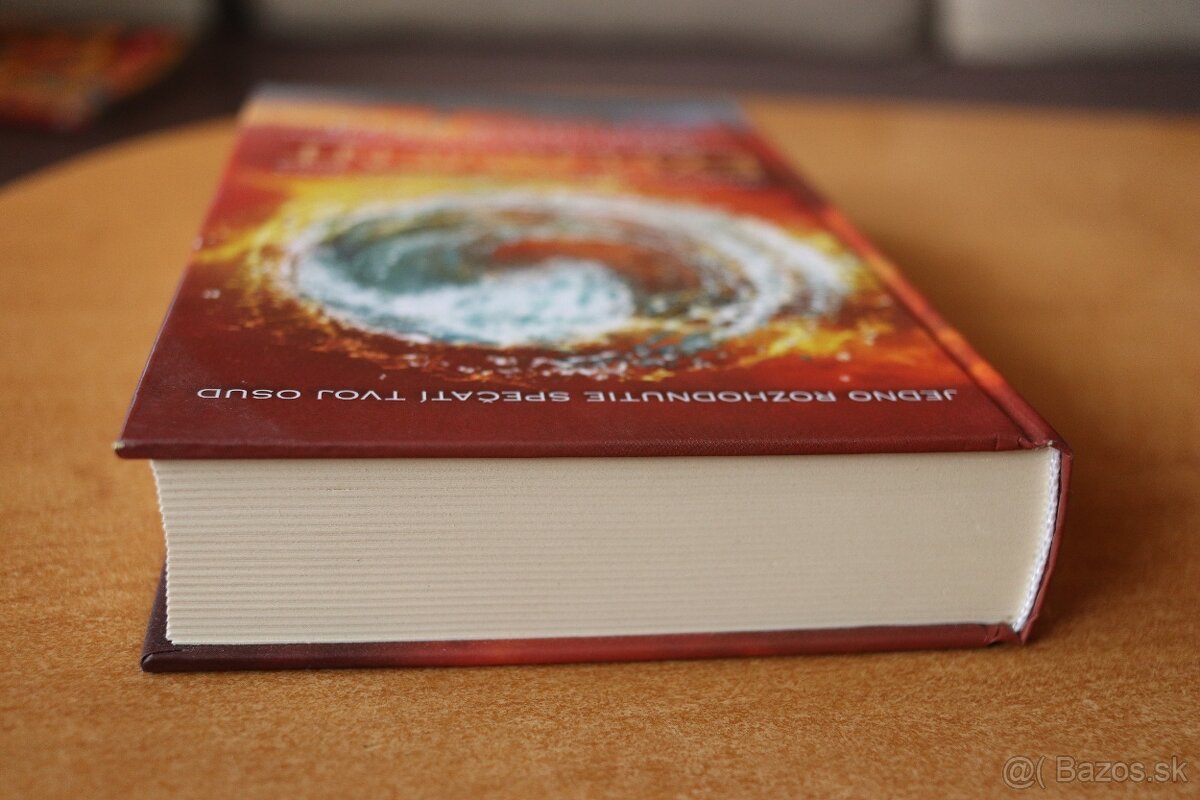 nova kniha Experiment - 4