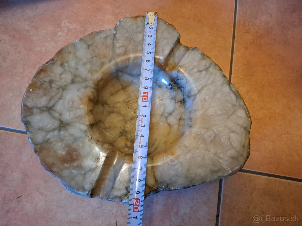 Veľký mramorový popolník - 4