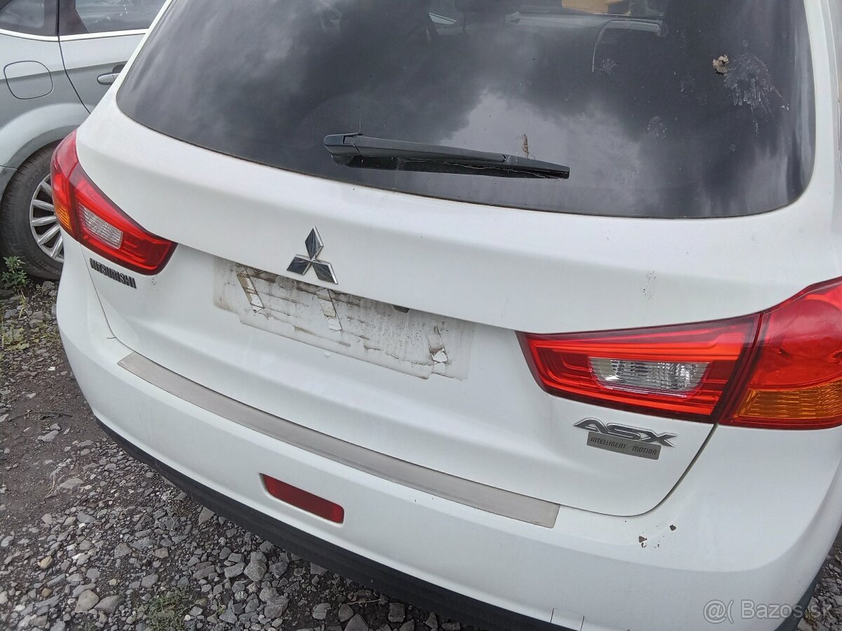 Mitsubishi ASX 1.8 DID diesel rok2011 biela - 4