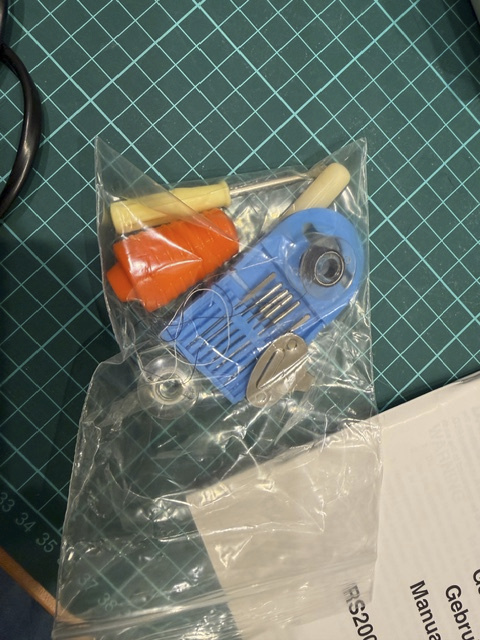 Predám šijací stroj TOYOTA RA31 RS2000 - 4