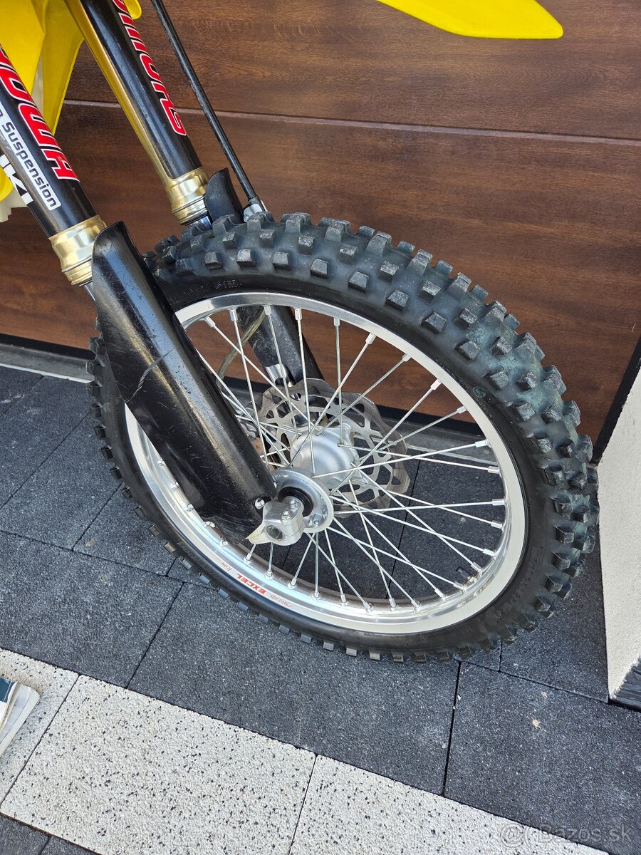 Suzuki RMZ 450 top stav len ca 35 hodín od nova kxf yzf crf