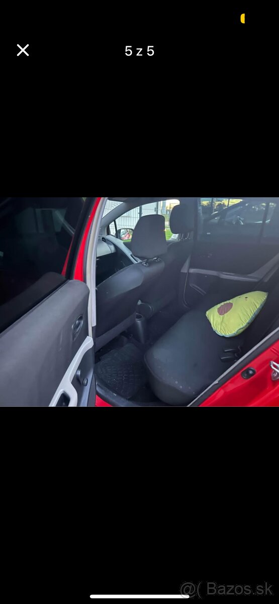 Toyota yaris 2008 1.3 Benzín Km:3000 000 - 4