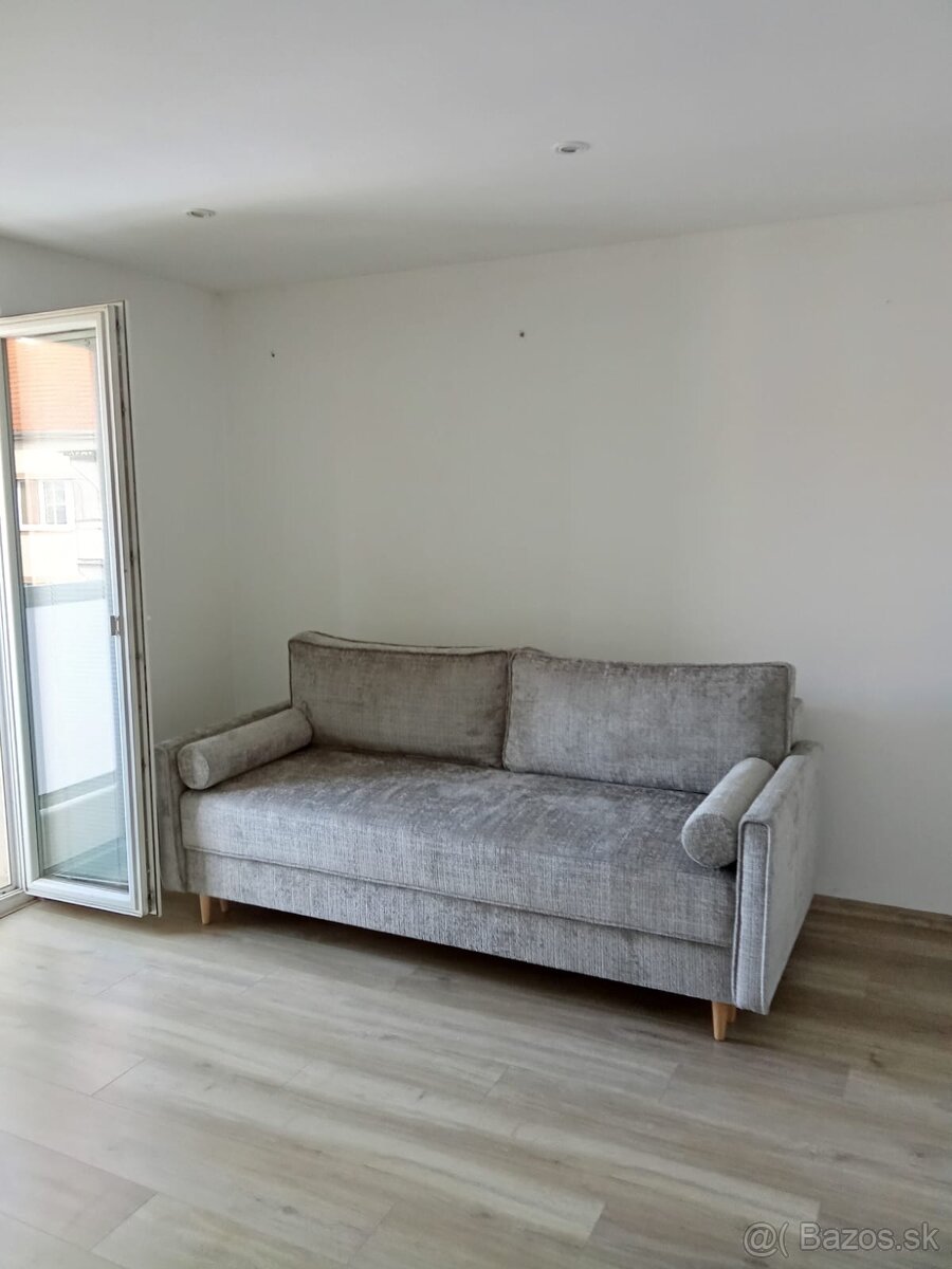 Prenájmem jednoizbový byt Nové Mesto nad vahom - 4