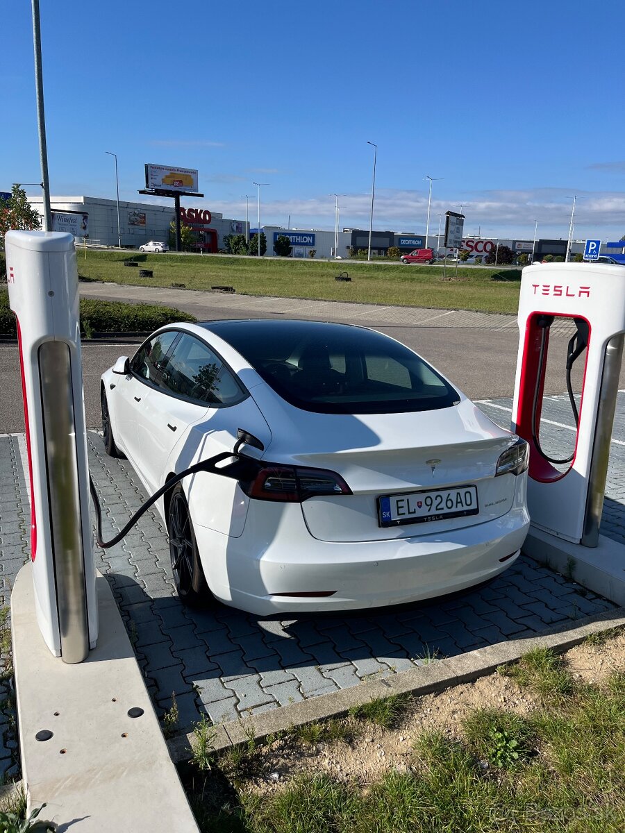 Tesla model 3 long range refresh - 4