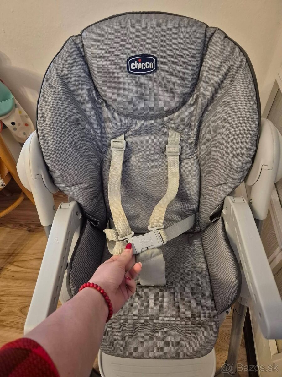 Jedálenská stolička - 4