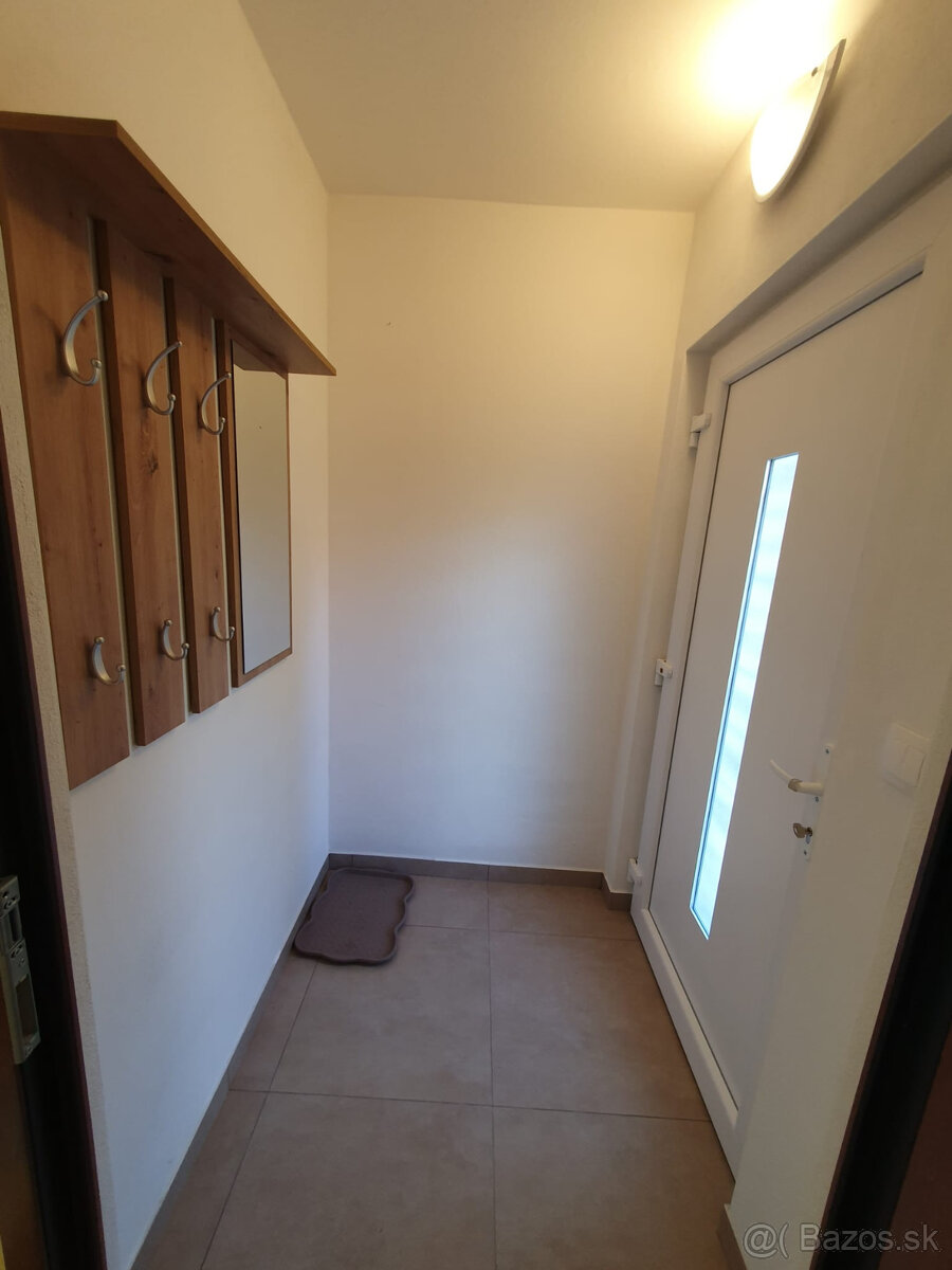 Ponukam na prenajom byt 30m2 - 4