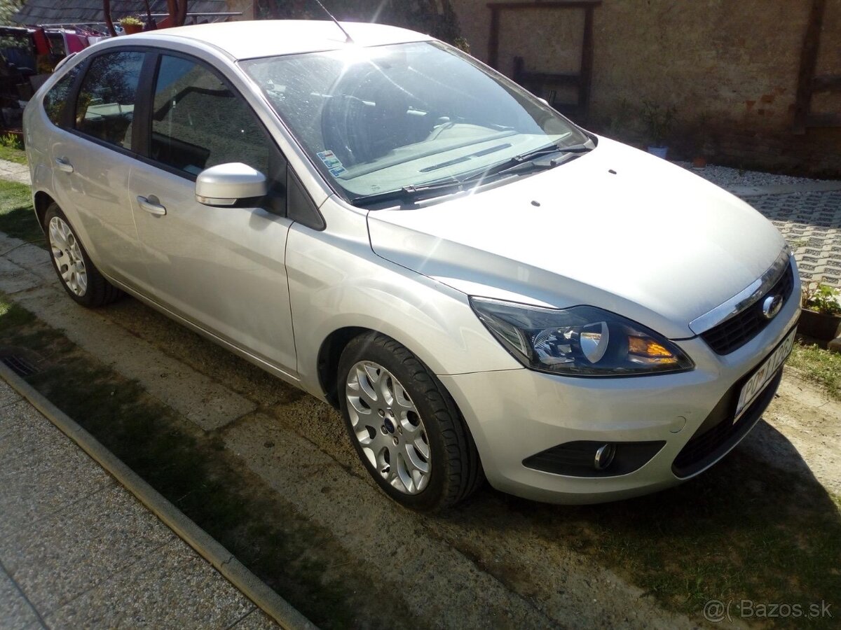 FORD FOCUS 1.6 BENZÍN - 4