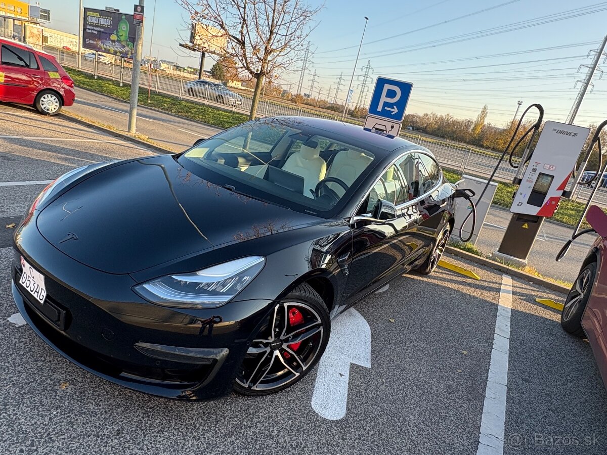 Tesla MODEL 3 Long Range - 4
