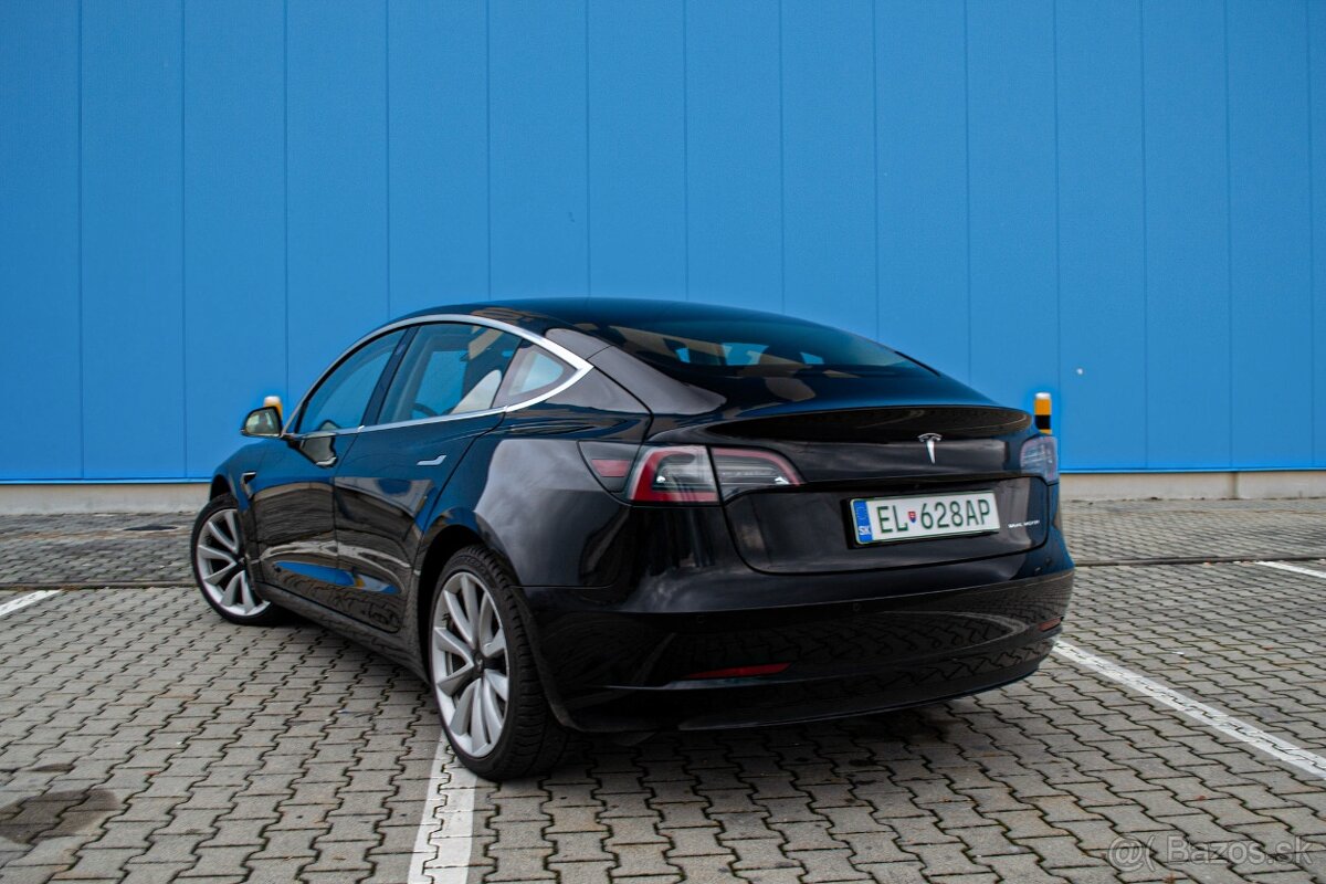 Tesla Model 3 Long-Range Dual Motor AWD - 4