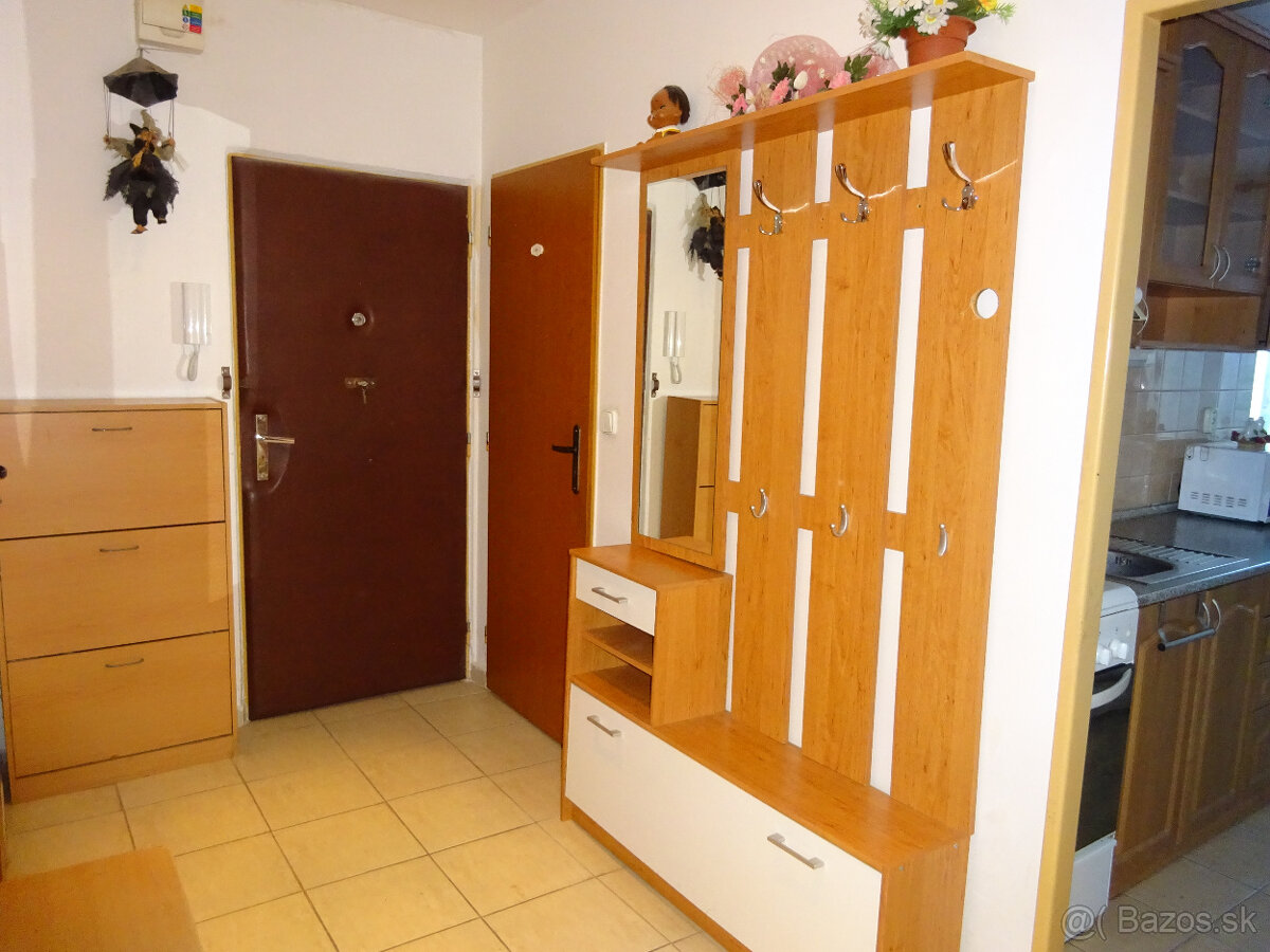 EXKLUZÍVNE, veľký 2izb.byt s balkónom Staré Mesto - 4