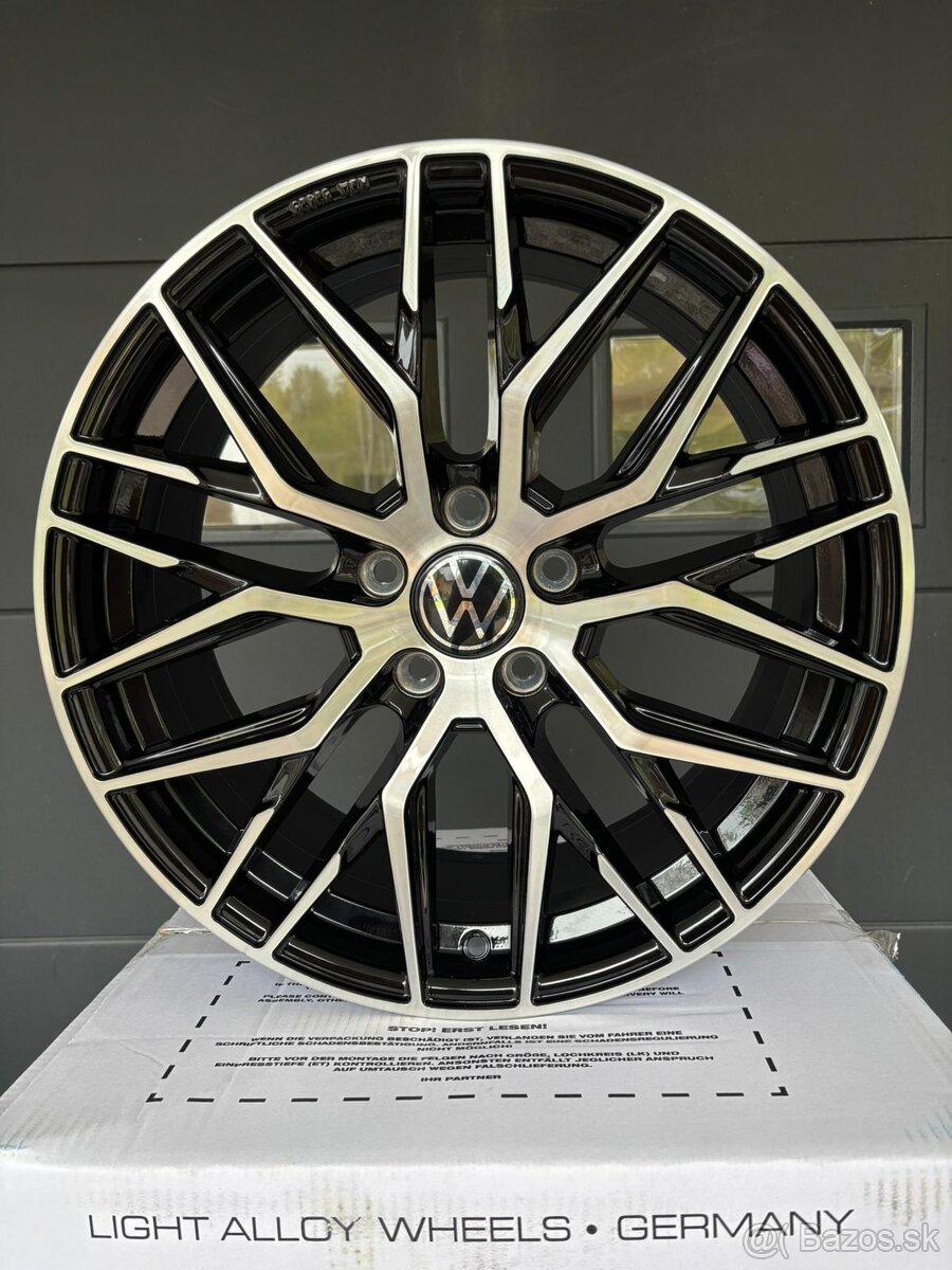 5x112 R18 MAM RS4 - 4