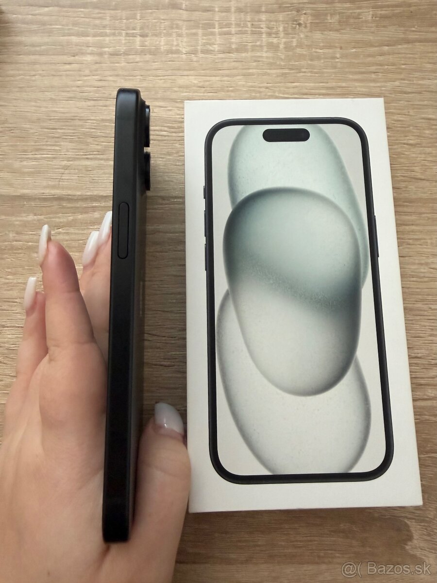 iPhone 15 256 GB čierny - 4