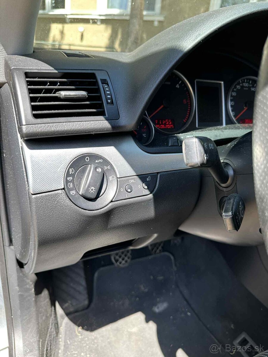 AUDI A4 B7 S-LINE - 4