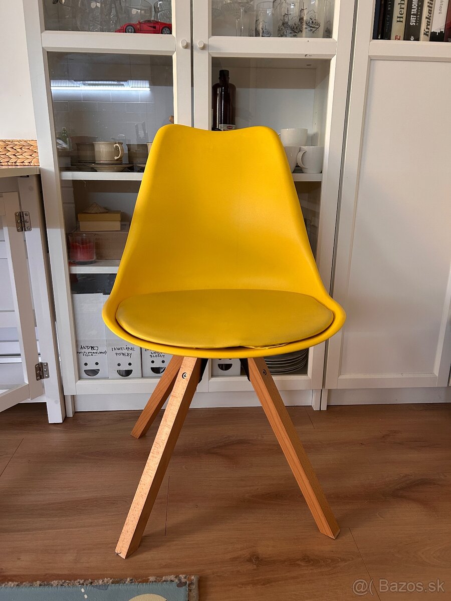 Žlté drevené stoličky 2ks - 4