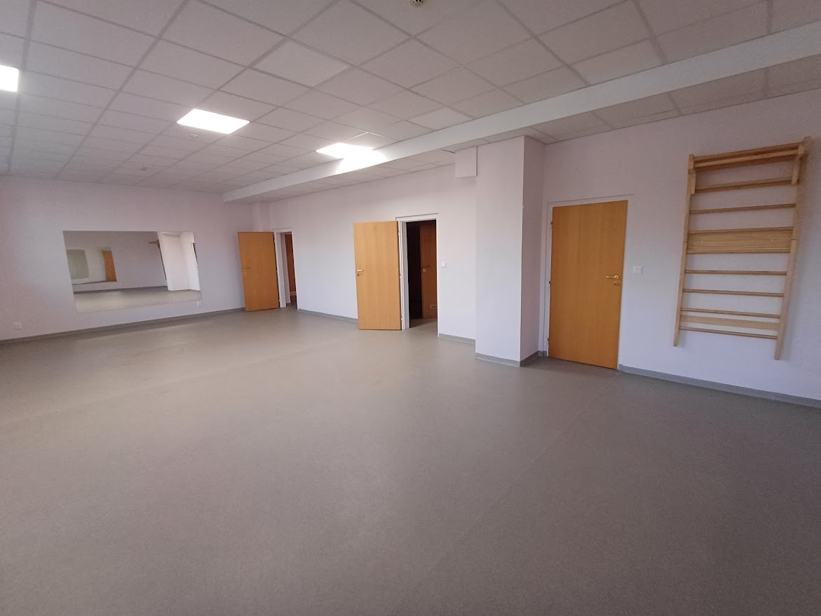 Ponúkam na prenájom priestor na služby 394m2, Bratislava II - 4