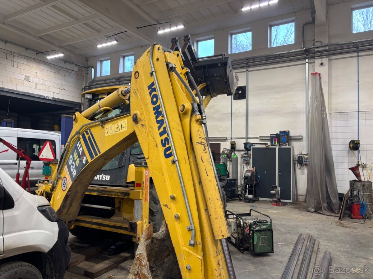 KOMATSU WB 93R-5EO - 4