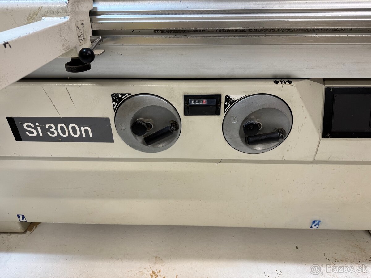 Formátovacia píla SCM Si300n - 4