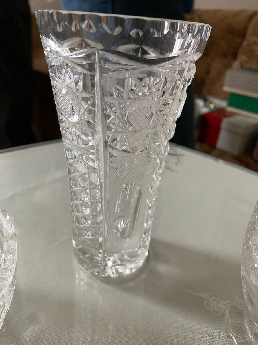 Zmes rôznych kryštalových vecí - 4