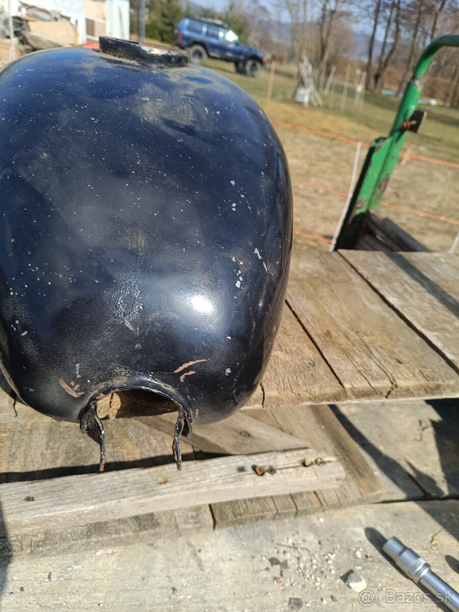 Nádrž Jawa čz 175 - 4