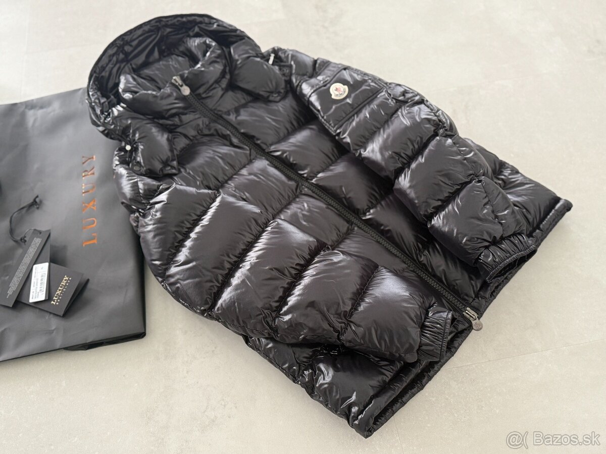PREDÁM takmer novú zimnú bundu Moncler Maya Giubbot TG 6 - 4