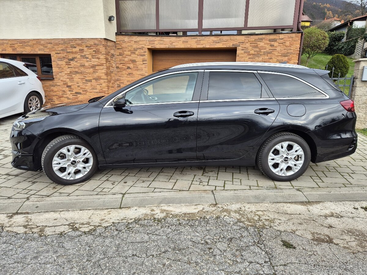 Kia Ceed SW 1.6 CRDi MHEV Gold - 4