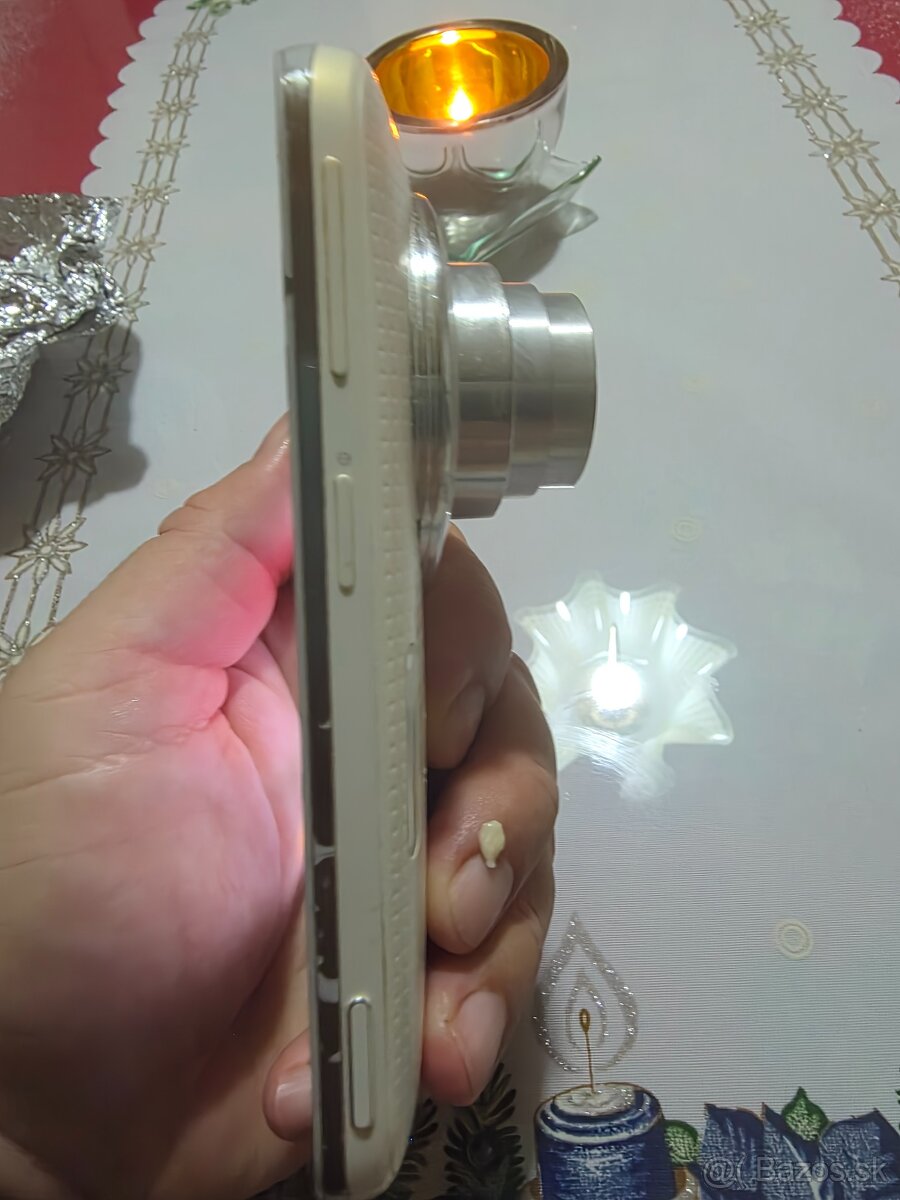 Samsung Galaxy K Zoom - 4