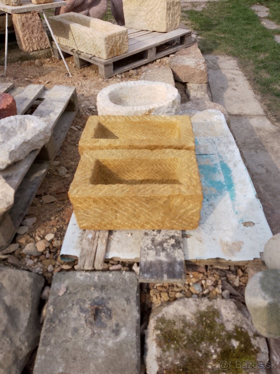 Kamenné korytá ozdoba záhrady - 4