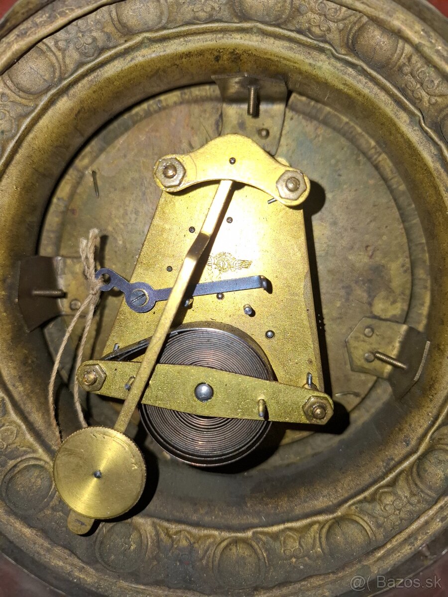 Predám funkčné starožitné bronzové hodiny KIENZLE 75 € - 4