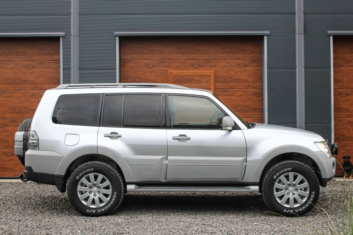 Mitsubishi Pajero 3.2DI-D LWB A/T KOMPLETNA REKONSTRUKCIA - 4