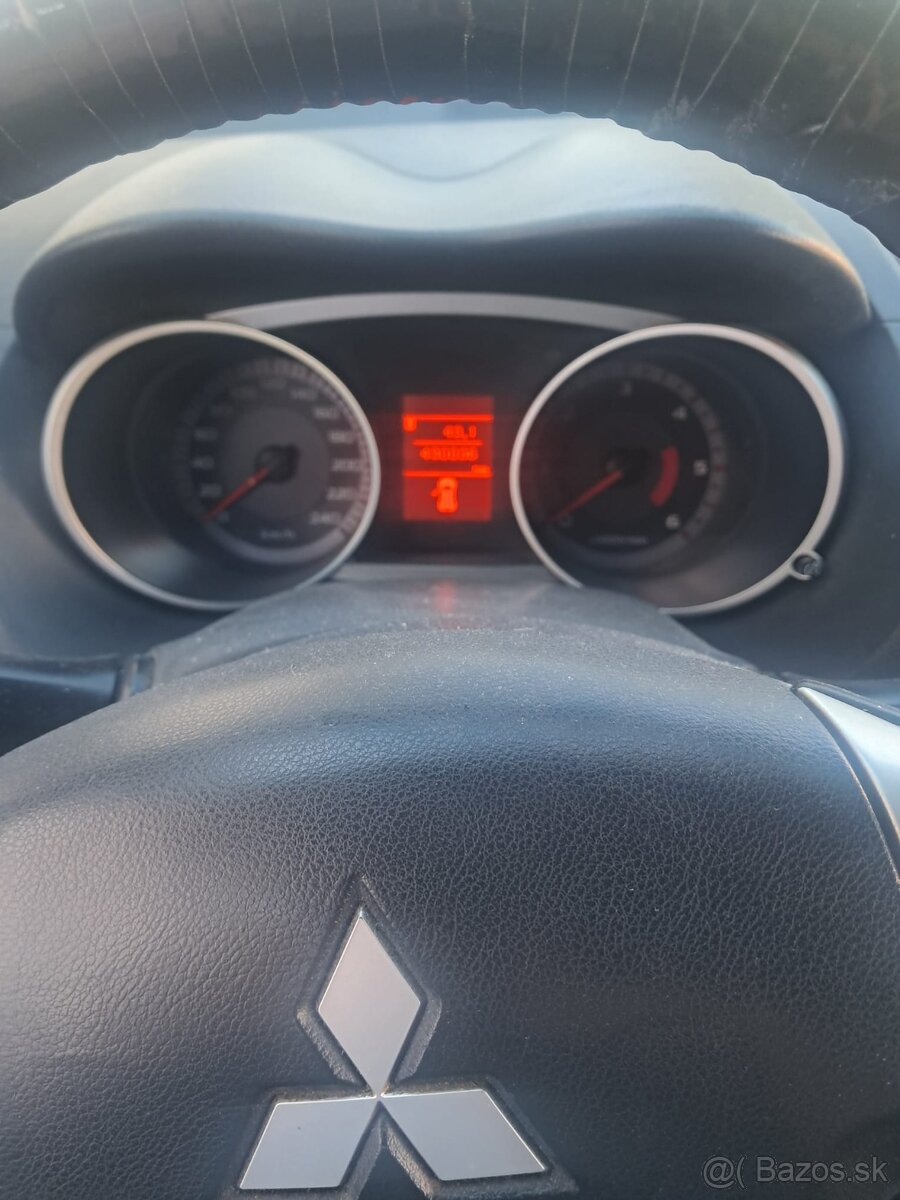 Predám Mitsubishi Outlander - 4