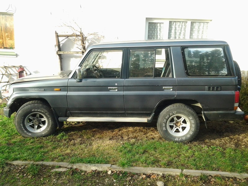 Toyota Land Cruiser 70/73/75/77/78 - 4