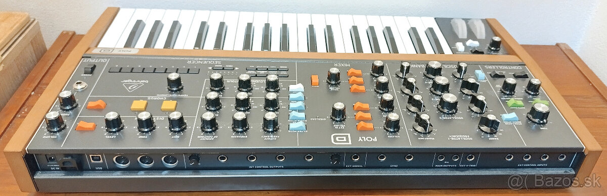 PREDÁM "MOOG" BEHRINGER POLY D STAV NOVÝ - 4