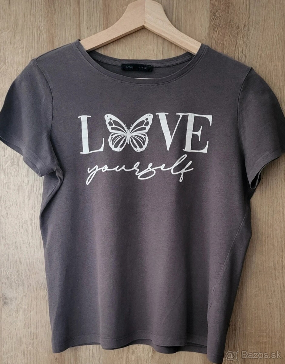 Tričká - 1 ks / 1 € - 4