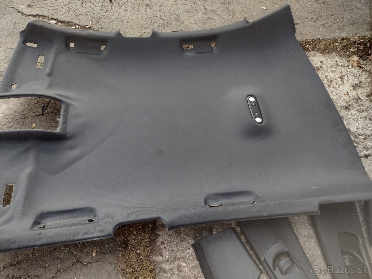 Audi A4 b8 sedan černá stropnice s plastama - 4