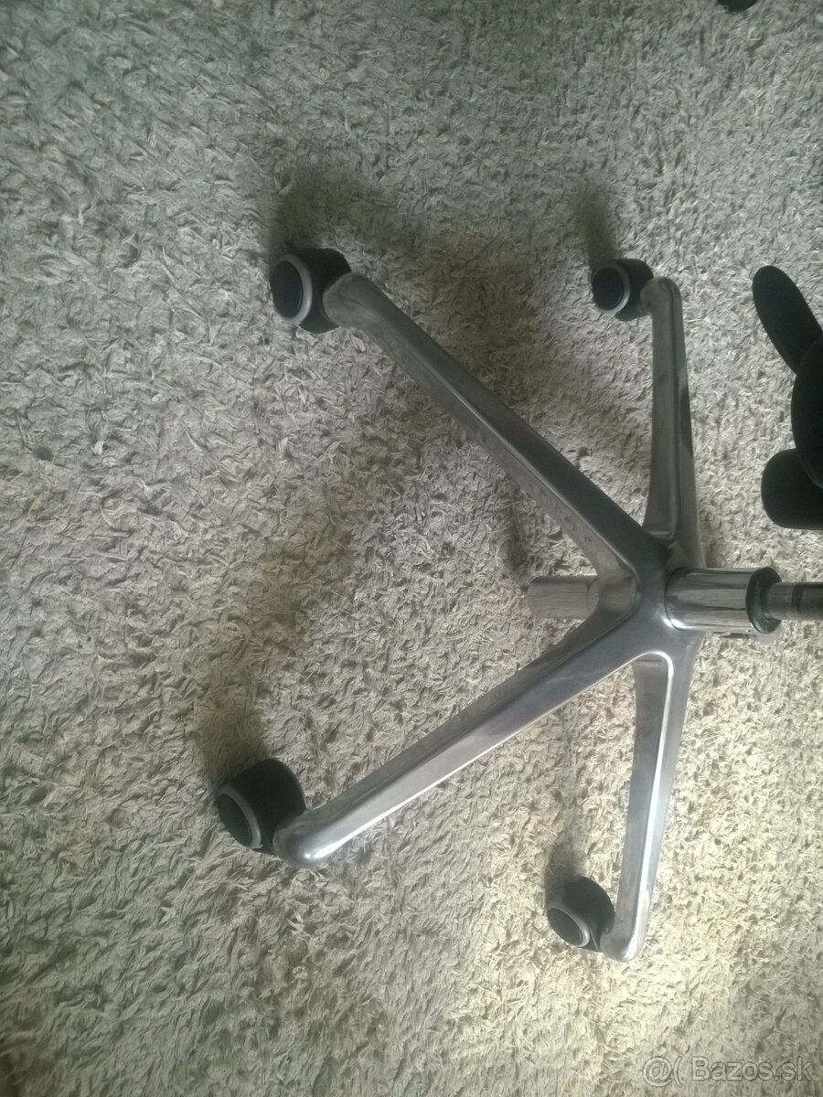 Kancelárska stolička - 4