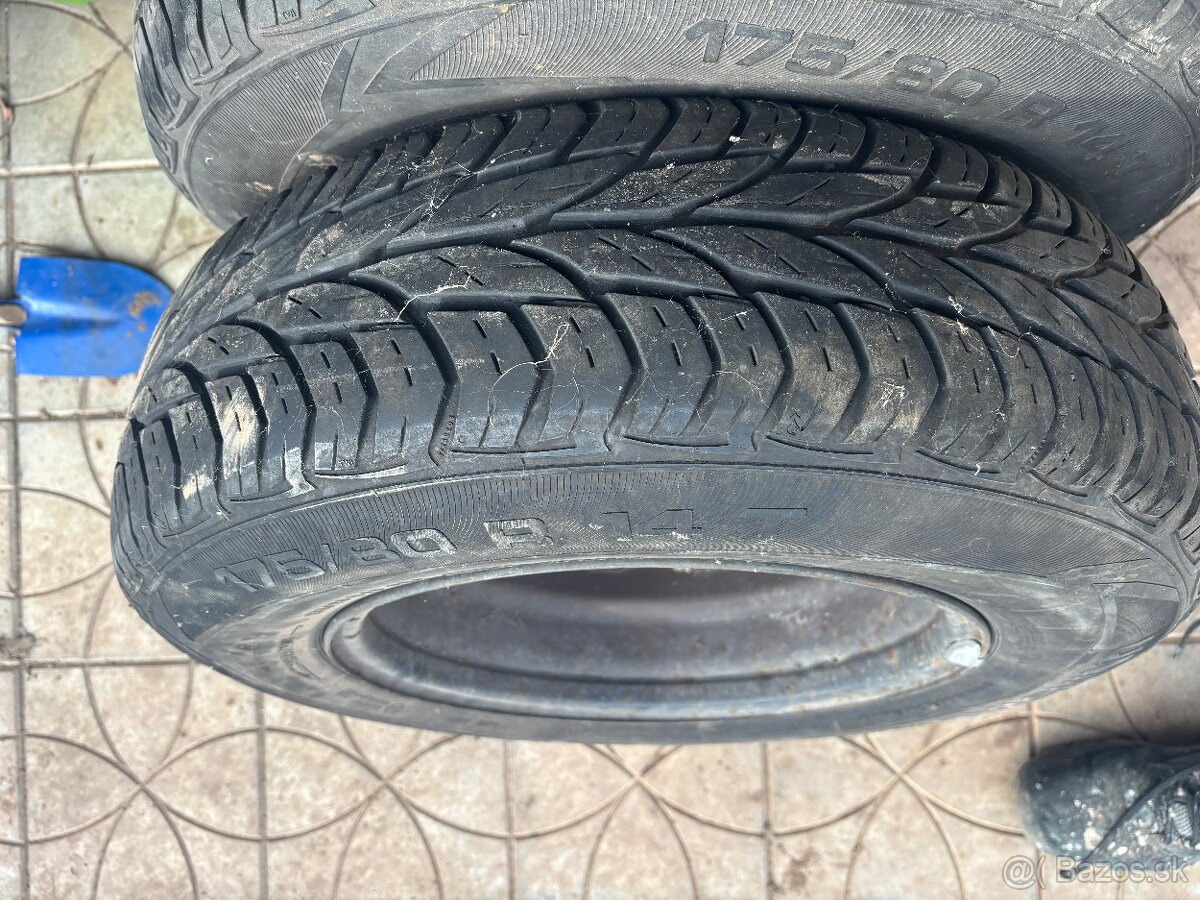 Pneumatiky s plech.diskami 185/80 r14 T - 4