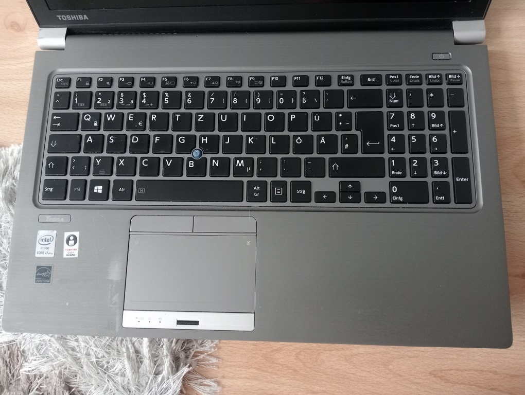 predám ntb Toshiba tecra Z50 / Intel core i7 / 8gb ram / ssd - 4