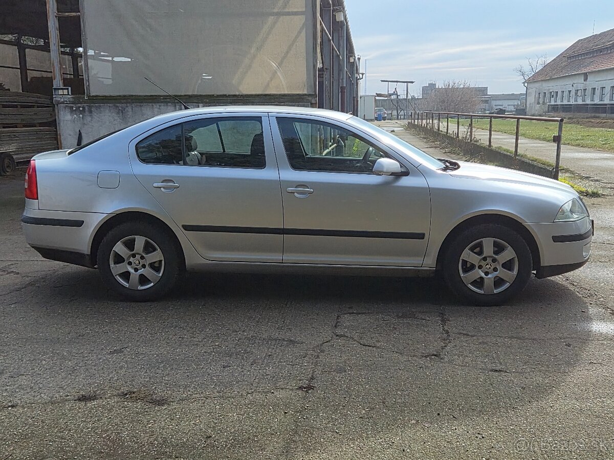 Škoda Octavia 1.6 MPi nová STK /EK - 4
