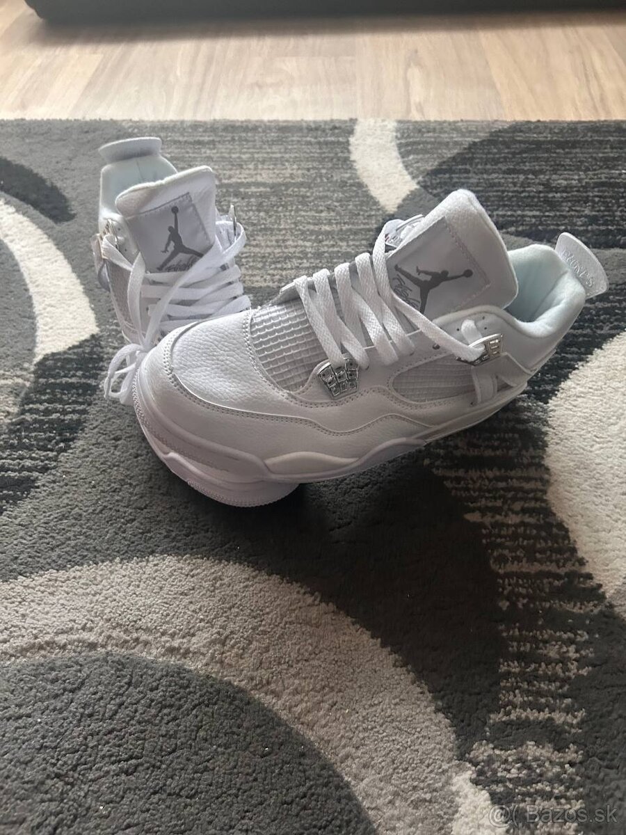 Jordan 4 - 4