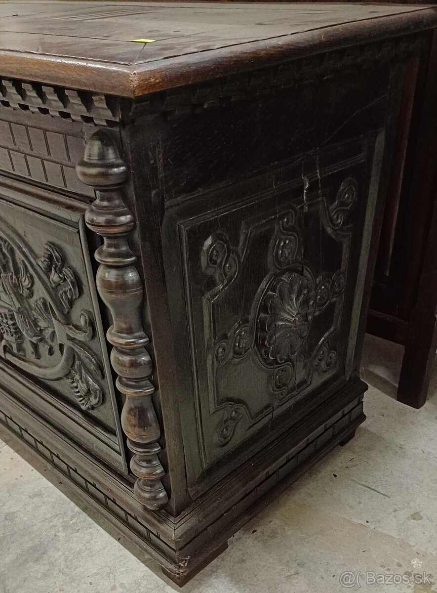 Staroẓ̌itná truhlica - 4