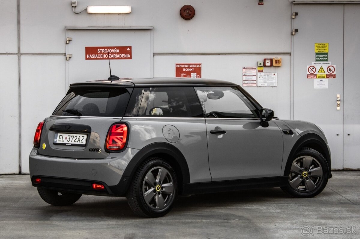 Mini Cooper S SE 135kW AT Elektro 2022 - odp. DPH - 4