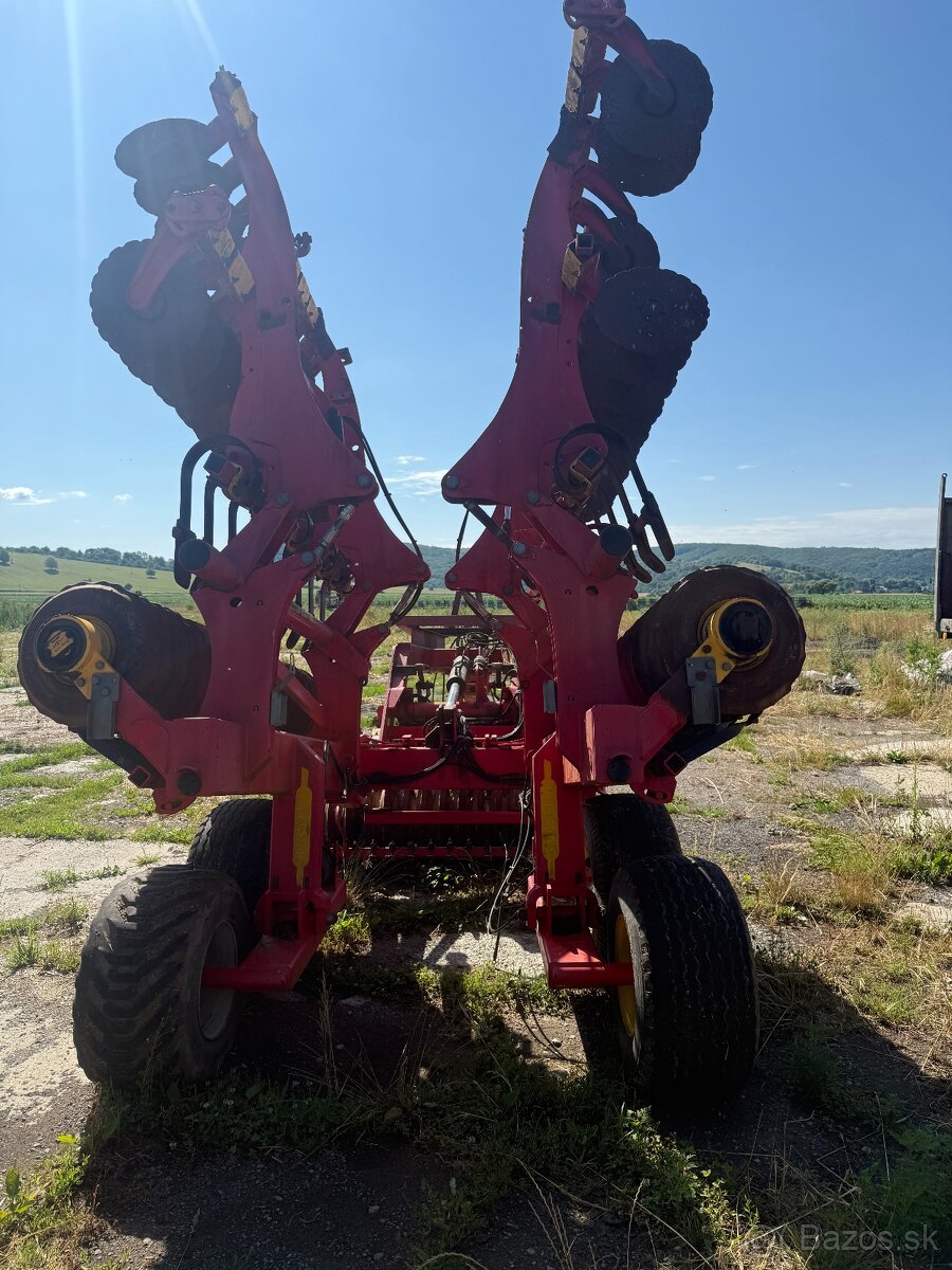Diskový podmietač Vaderstad Carrier 650 - 4