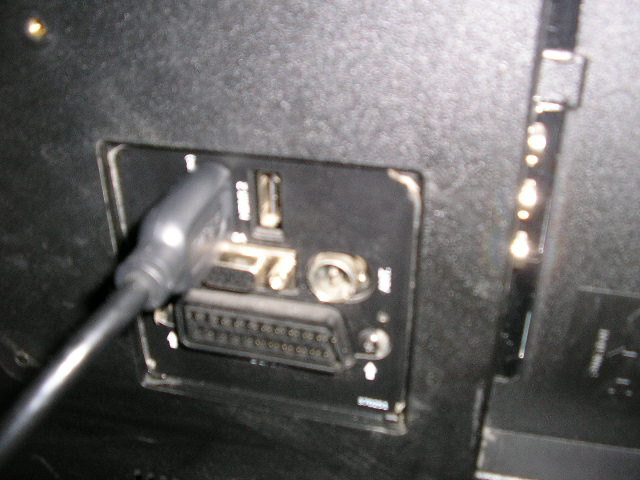 Predam LED televizor - 4