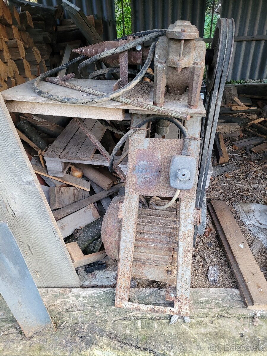 Štiepačka na drevo - 4