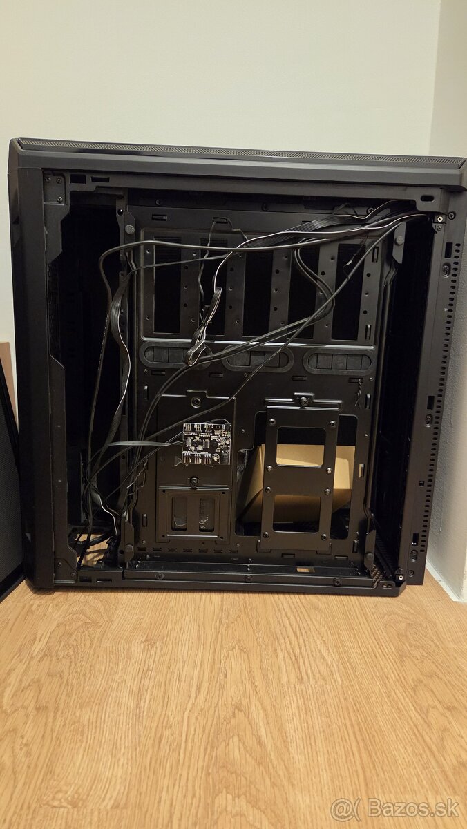 Predam be quiet Silent Base 801 Black - 4