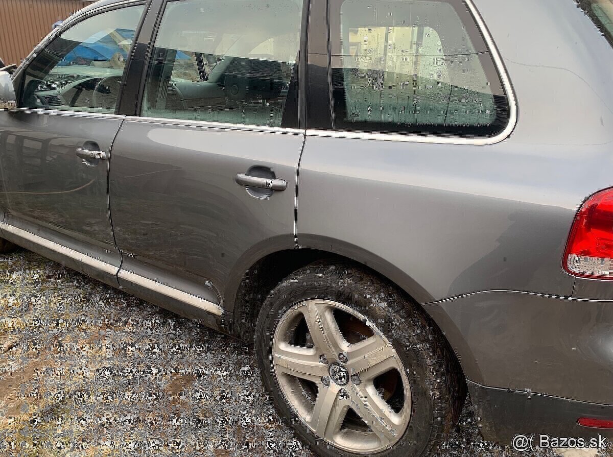 Rozpredam Volkswagen Touareg 5.0 V10 TDI 230kw AYH 4x4 - 4