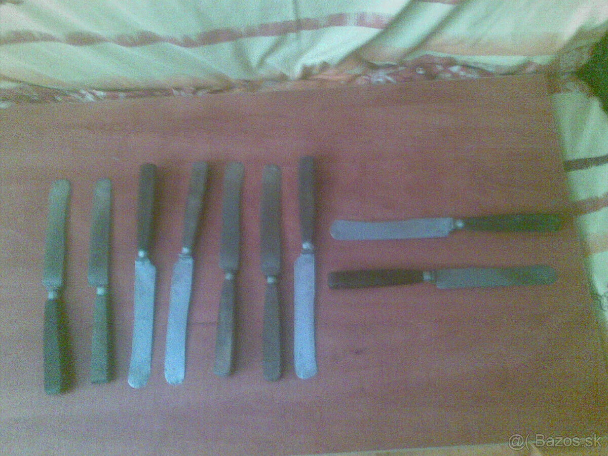 Predám tieto staré vidličky a+ nože v Bratislave a okolí - 4